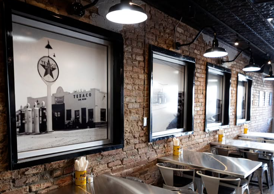 Schneider's Schnitzel Service Dining Room